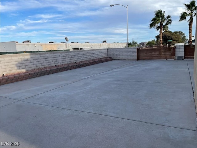 7020 King Solomons Ct, Las Vegas, NV 89117 - photo 21