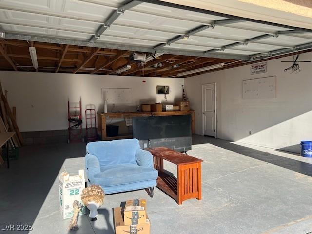 839 Benita Pl, Boulder City, NV 89005 - garage featuring a garage door opener