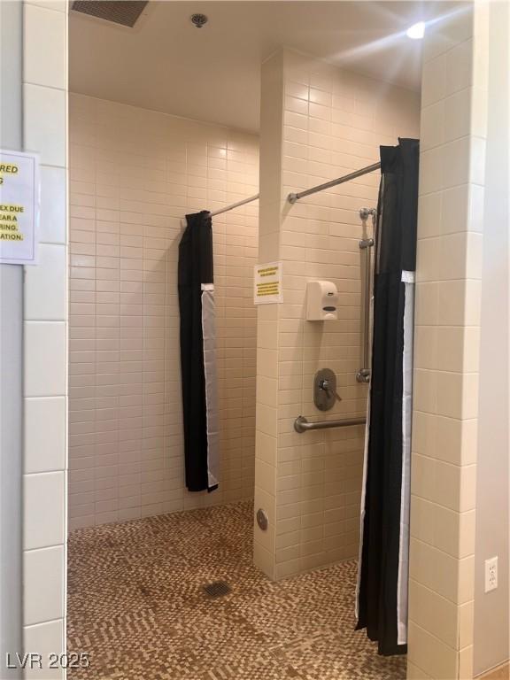 87 E Agate Ave Unit 202, Las Vegas, NV 89123 - bathroom with tiled shower