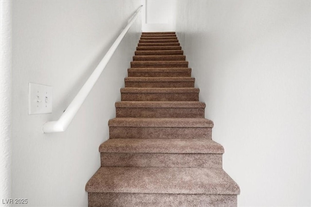 5201 S Torrey Pines Dr Unit 1221, Las Vegas, NV 89118 - view of staircase