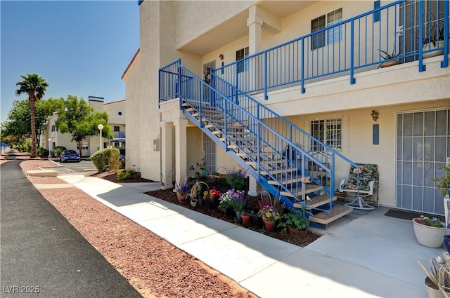 2725 S Nellis Blvd Unit 1038, Las Vegas, NV 89121 - view of property's community featuring stairs