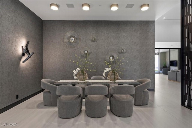 38 Skybird Ct, Las Vegas, NV 89135 - building lobby featuring wallpapered walls