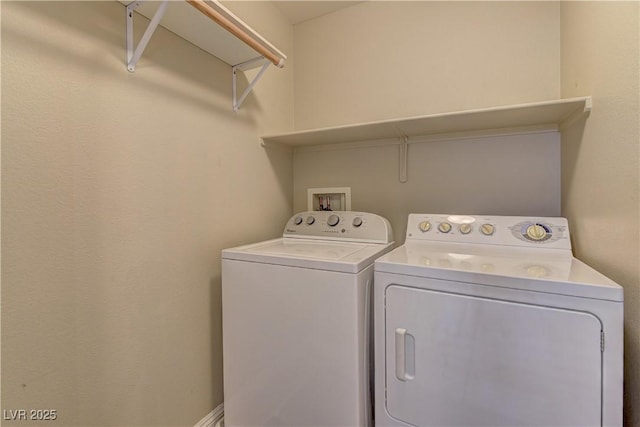 5552 Dueces Wild Ct Unit 101, Las Vegas, NV 89122 - washroom featuring independent washer and dryer