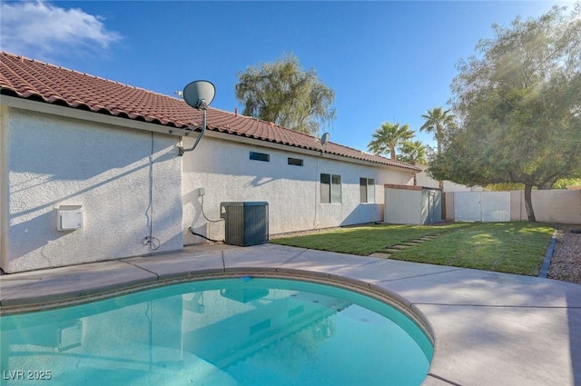 10518 Santerno St, Las Vegas, NV 89141 - view of pool with central AC unit