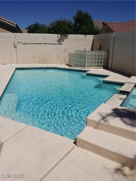 8545 Summer Vista Ave, Las Vegas, NV 89145 - view of swimming pool