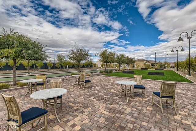 208 Coltrane Canyon Ave, Henderson, NV 89011 - view of patio