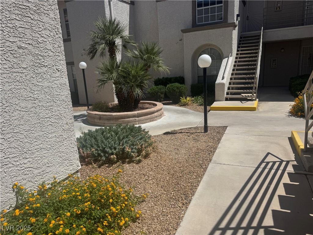 3150 Soft Breezes Dr Unit 1040, Las Vegas, NV 89128 - surrounding community featuring stairway