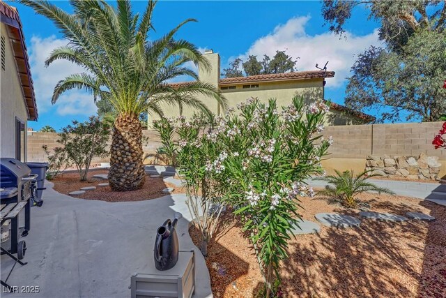 4629 Denwood Dr, Las Vegas, NV 89147 - fenced backyard featuring a patio area