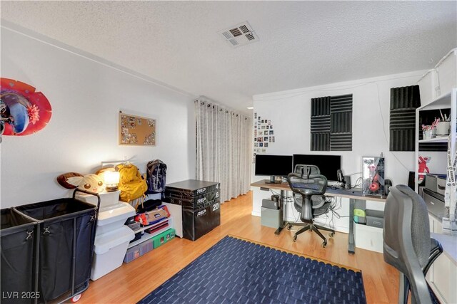 4629 Denwood Dr, Las Vegas, NV 89147 - office space featuring wood finished floors and a textured ceiling