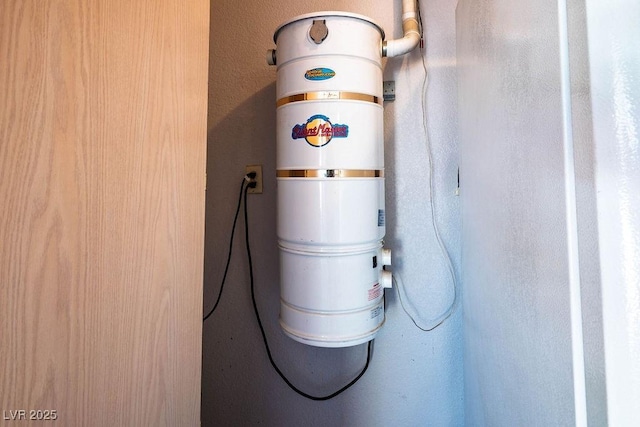 5401 Indian Hills Ave, Las Vegas, NV 89130 - detailed view of a central vacuum unit
