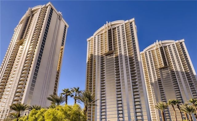 125 E Harmon Ave Unit 2718, Las Vegas, NV 89109 - photo 1