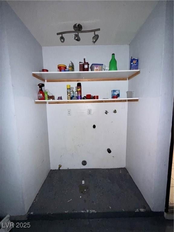 6521 Sugarpine Ln, Las Vegas, NV 89107 - view of laundry room