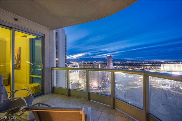 322 Karen Ave Unit 2807, Las Vegas, NV 89109 - photo 18