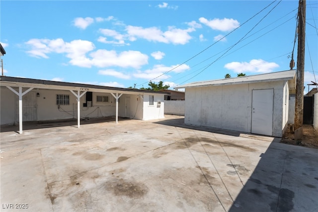 517 N 22nd St, Las Vegas, NV 89101 - garage featuring a storage unit