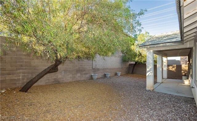 11204 Newbury Hills Ave, Las Vegas, NV 89138 - fenced backyard with a patio
