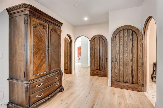 4162 Matterhorn Way, Las Vegas, NV 89124 - entrance foyer featuring light wood-style floors, recessed lighting, arched walkways, and baseboards
