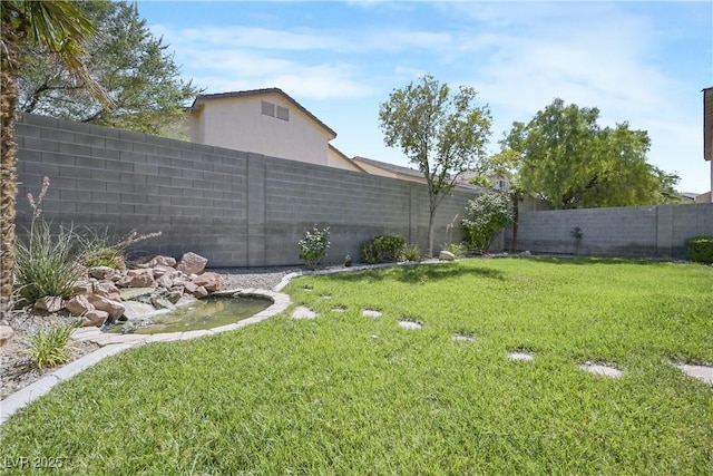 7821 Red Leaf Dr, Las Vegas, NV 89131 - view of fenced backyard