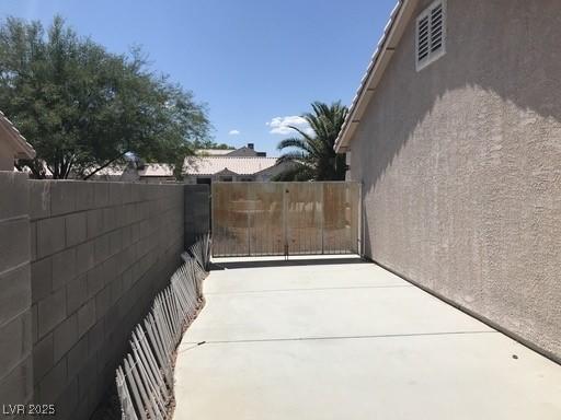 4704 Wild Oak Way N, Las Vegas, NV 89031 - view of patio / terrace