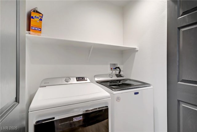 305 Napa Hills Dr, Las Vegas, NV 89144 - laundry area featuring independent washer and dryer