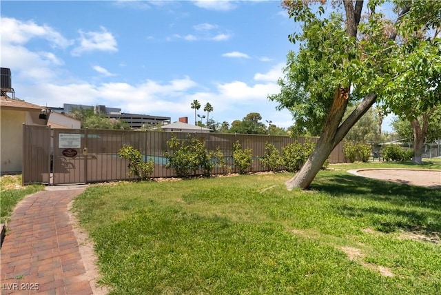 1470 Elizabeth Ave Unit 1, Las Vegas, NV 89119 - view of yard