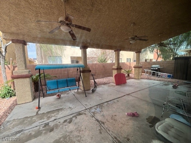 5591 La Perla Ct, Las Vegas, NV 89122 - photo 16
