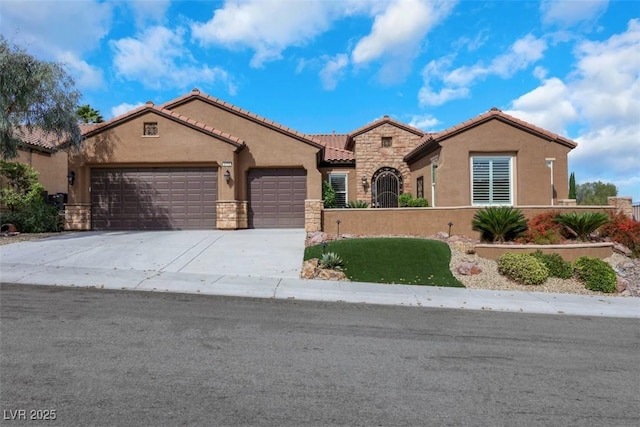 2175 Sandstone Cliffs Dr, Henderson, NV 89044 - photo 1