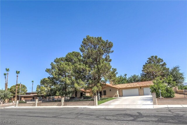 7460 Buckskin Ave, Las Vegas, NV 89129 - photo 36