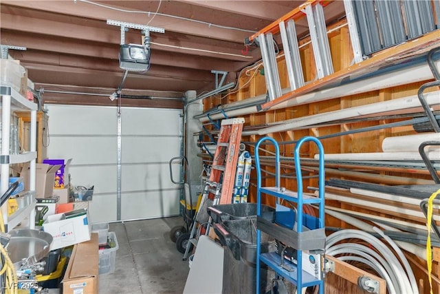 3008 Soledad Dr, Laughlin, NV 89029 - garage featuring a garage door opener