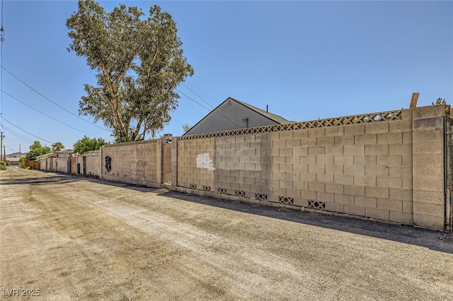 80 E Texas Ave, Henderson, NV 89015 - view of yard
