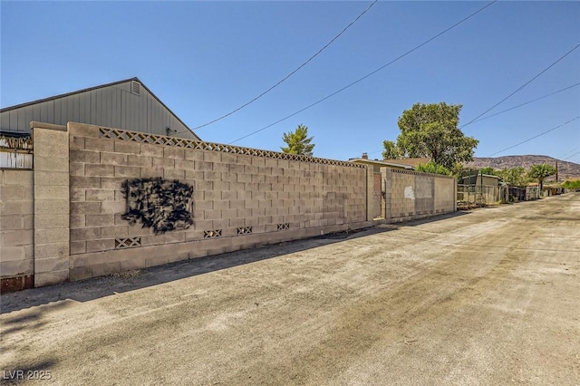 80 E Texas Ave, Henderson, NV 89015 - view of yard