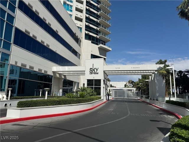2700 Las Vegas Blvd Unit 2811, Las Vegas, NV 89109 - view of building exterior