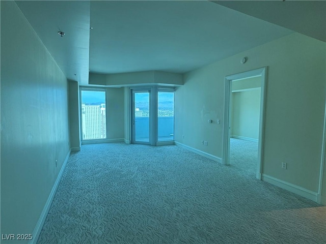 2700 Las Vegas Blvd Unit 2811, Las Vegas, NV 89109 - carpeted spare room featuring baseboards