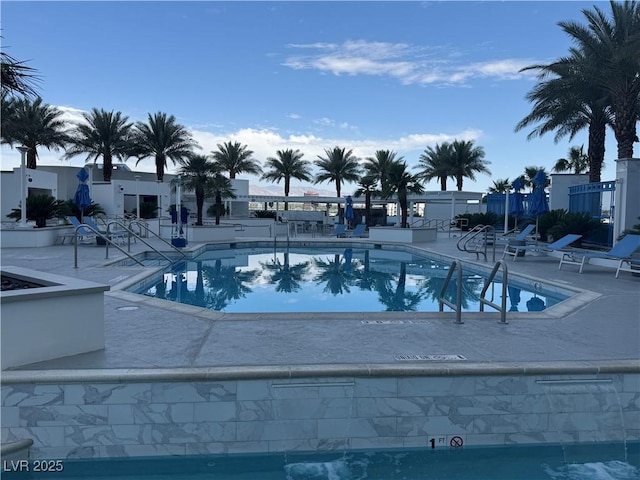 2700 Las Vegas Blvd Unit 2811, Las Vegas, NV 89109 - community pool with a patio area