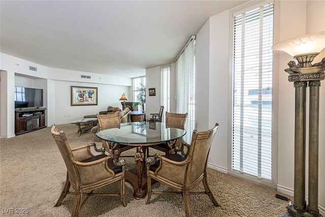 2877 Paradise Rd Unit 906, Las Vegas, NV 89109 - view of carpeted dining room