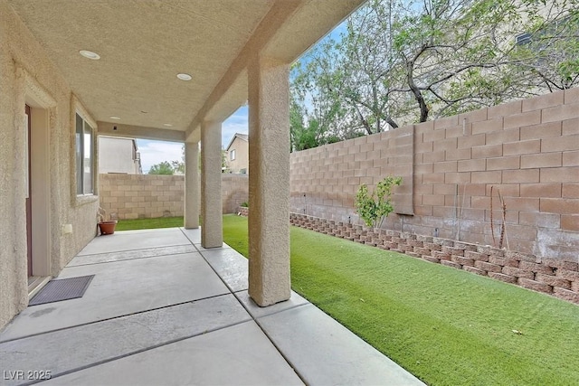 9010 Wine Cellar Ave, Las Vegas, NV 89148 - view of patio / terrace
