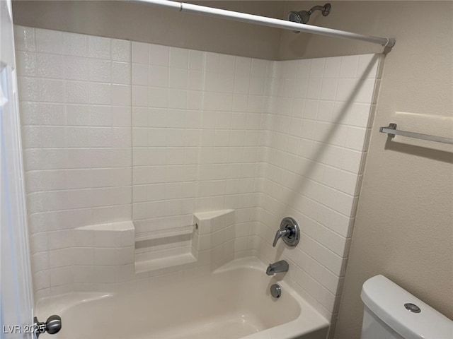 10118 Farmington Hall Ct, Las Vegas, NV 89129 - full bath featuring toilet and shower / bath combination