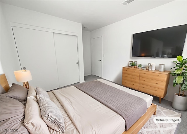 7524 Fencerow St, Las Vegas, NV 89131 - carpeted bedroom featuring a closet