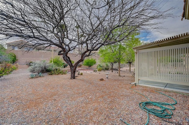 2353 Lauren Dr, Las Vegas, NV 89134 - view of yard