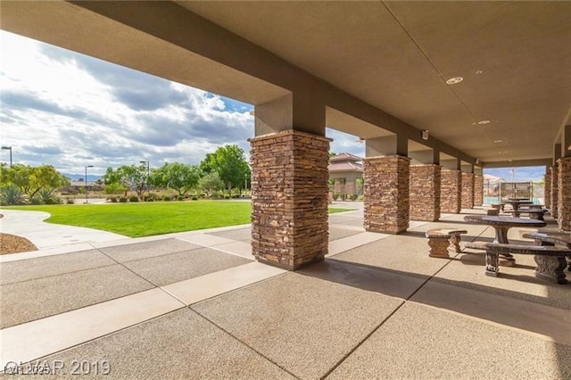 7332 Redhead Dr, North Las Vegas, NV 89084 - view of patio