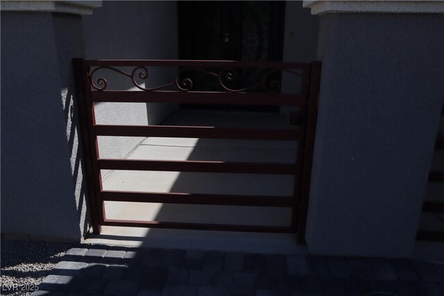 197 E Shelbourne Ave, Las Vegas, NV 89123 - view of stairs