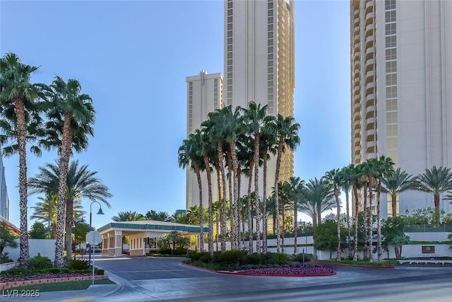 135 E Harmon Ave Unit 1401, Las Vegas, NV 89109 - view of building exterior