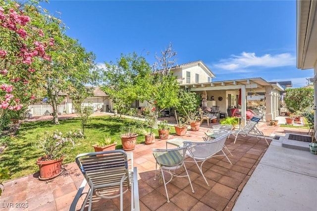 2045 S Tenaya Way, Las Vegas, NV 89117 - view of patio