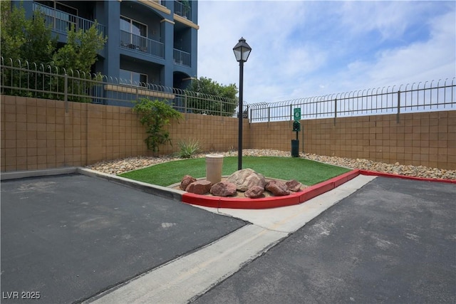 35 E Agate Ave Unit 208, Las Vegas, NV 89123 - view of fenced backyard