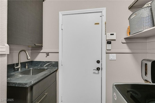 1780 Crystal Stream Ave, Henderson, NV 89012 - laundry room featuring washer / clothes dryer