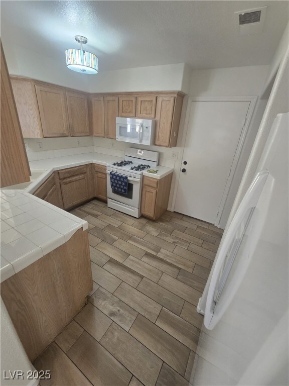 79 Magical Mystery Ln, Henderson, NV 89074 - photo 11