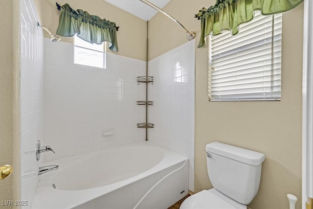 927 Clear Diamond Ave, Las Vegas, NV 89123 - full bath with toilet and bathtub / shower combination