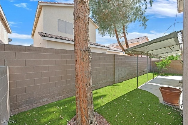 927 Clear Diamond Ave, Las Vegas, NV 89123 - view of yard featuring a patio