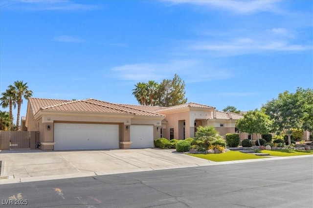 7411 Brittlethorne Ave, Las Vegas, NV 89131 - photo 2