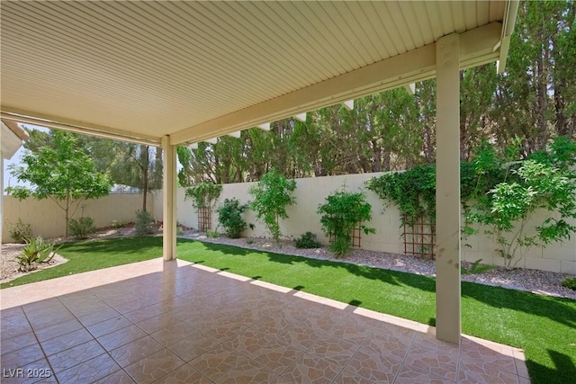 8541 Highland View Ave, Las Vegas, NV 89145 - view of patio