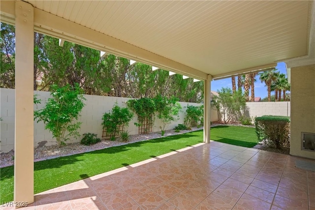 8541 Highland View Ave, Las Vegas, NV 89145 - view of patio